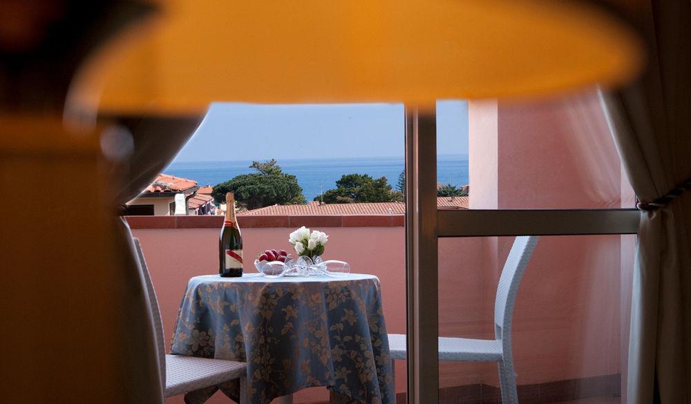 Swiss International Hotel Elba - Il Magnifico Marciana Marina  Buitenkant foto